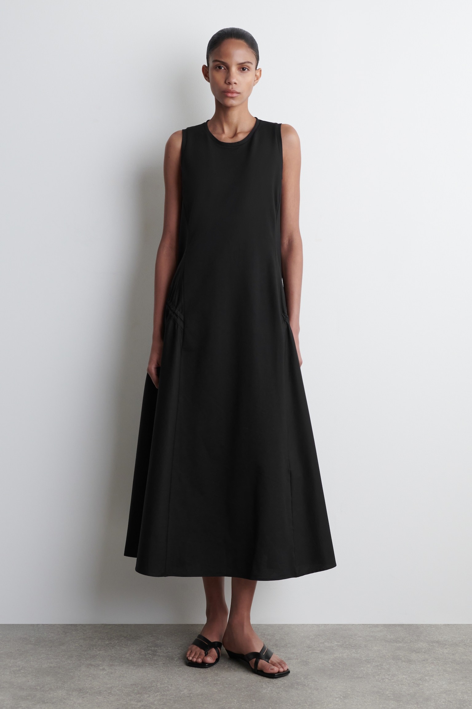 Vestido midi negro