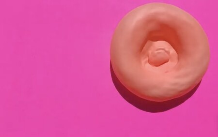 En el nuevo anuncio de la serie Experiments Apple nos anima a grabar impresionantes tomas con objetos cotidianos