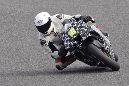 ¡Pillada! La nueva Honda CBR1000RR Fireblade ha sido vista en Japón, y sí, también tiene alerones