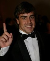 Alonso recibe su corona en Mónaco