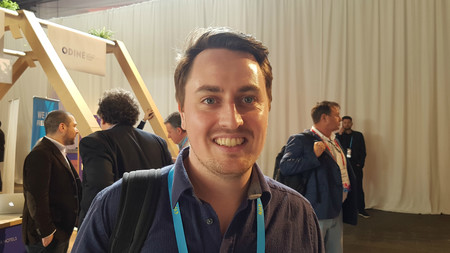 "Ya no es suficiente con que un producto sea atractivo para que llame la atención". Entrevista Joel Hughes, de Indiegogo