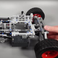 Ver cómo funciona esta caja de cambios con cinco velocidades de LEGO Technic es simplemente... ¡fascinante!