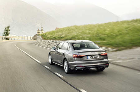 Audi A4 2019 prueba contacto