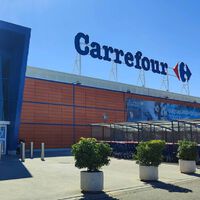 Carrefour revienta el precio de esta barra de sonido Samsung compacta y con un diseño que llama la atención 