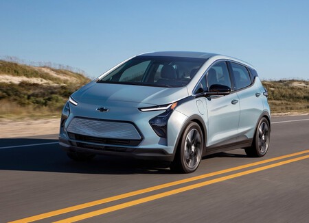 GM pretende vender los mismos eléctricos que Tesla para el 2025