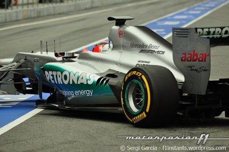 Michael Schumacher admite que no pueden luchar por ganar carreras