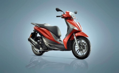 Piaggio Medley1