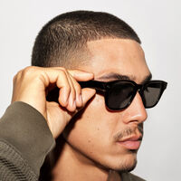 Hay gente tapando el LED de las gafas de Meta para grabar a escondidas. La compañía acaba de tomar una decisión drástica