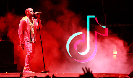 Kanye West dice tener "una visión" y pide colaboración para crear "JesusTok": una versión cristiana de TikTok