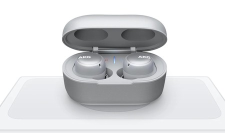 Con protección frente al agua, cancelación de ruido y sin cables: así son los nuevos auriculares AKG N400