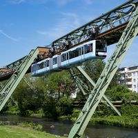 Schwebebahn de Wuppertal, el tren monorriel colgante más antiguo del mundo