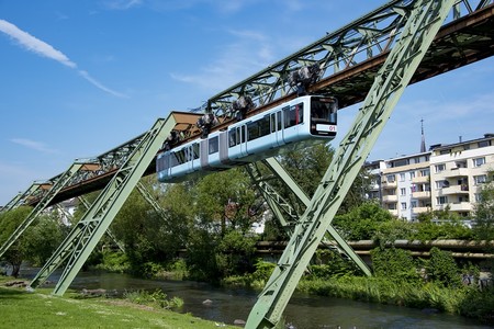 Schwebebahn de Wuppertal, el tren monorriel colgante más antiguo del mundo