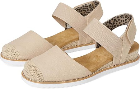 Skechers Mujer Desert Kiss Sparkle Canvas Beige