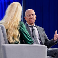 Jeff Bezos tiene la metáfora más vaga del mundo sobre la IA: "alguien inventó el arado y todos nos enriquecimos" 