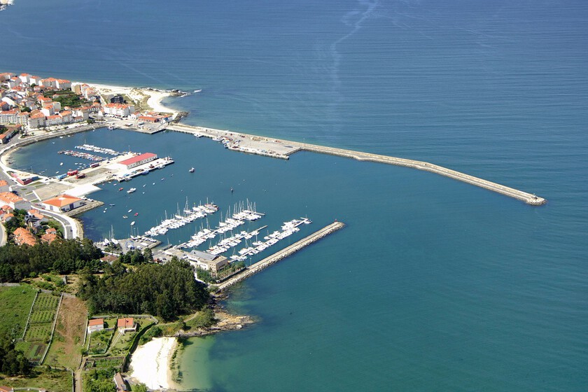 Aléjate de Sanxenxo y O Grove: este pueblito marinero tradicional es ideal para viajar por Galicia sin arruinarte