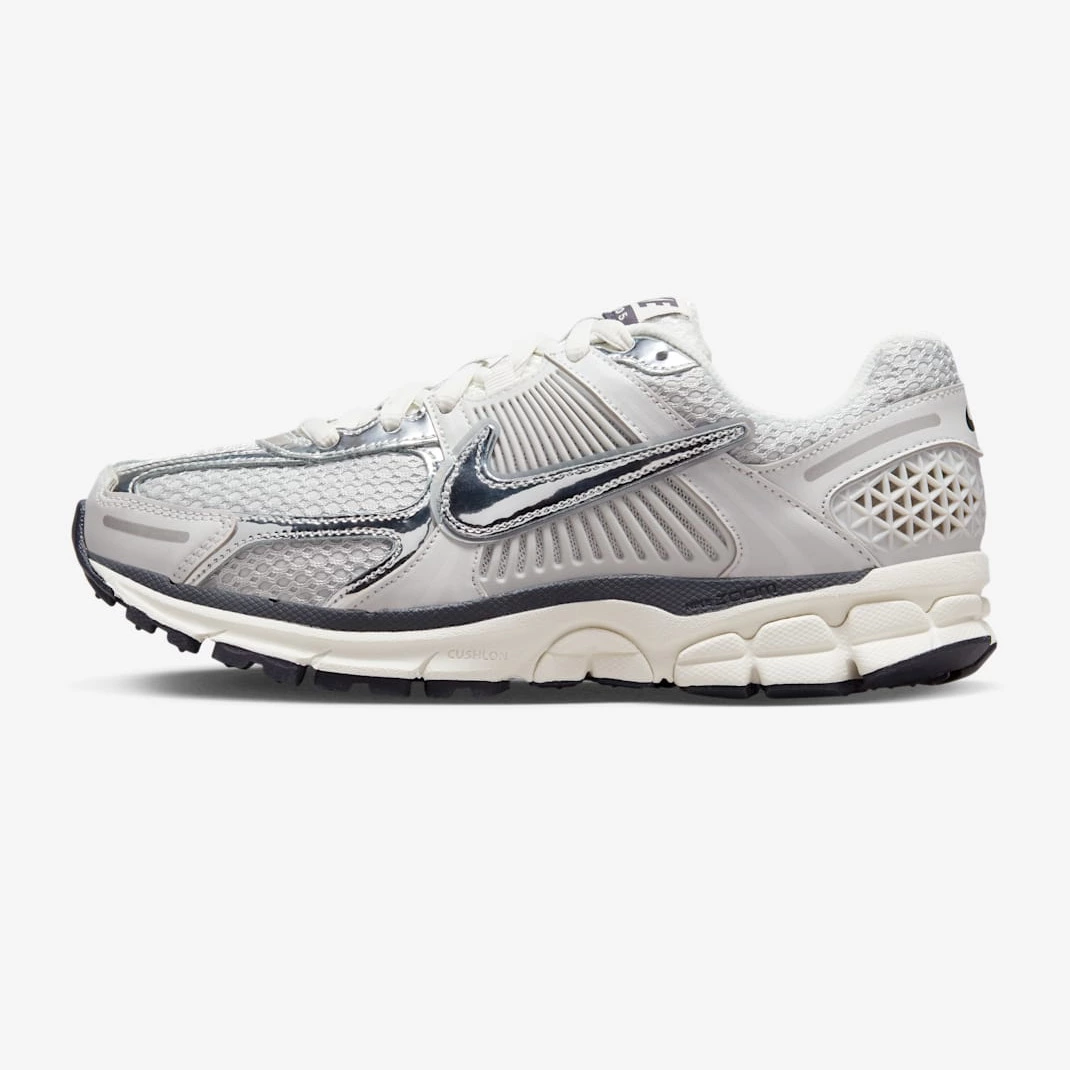 Nike - Zapatillas de Casual de mujer W NIKE ZOOM VOMERO 5 Nike.