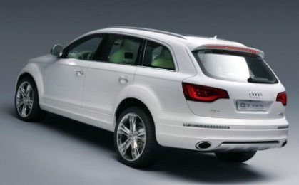 Audi Q7 V12