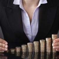 Las mujeres cobran menos salario pero, ¿cuánto menos? 