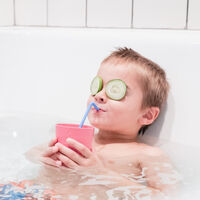 Actividades refrescantes para entretener a los niños en casa cuando hace mucho calor, aunque no tengas terraza 