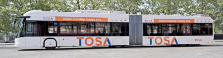 "Flash Charge", o cómo en Ginebra quieren recargar autobuses eléctricos en 15 segundos