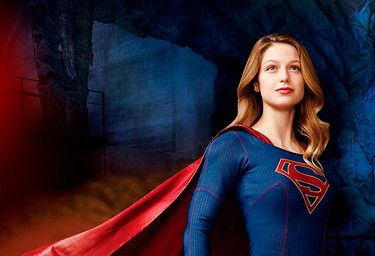¿Es un pájaro? ¿Es un avión? ¿¿Es una mujer?? ¡¿Es una comedia?! ¡Es Supergirl!