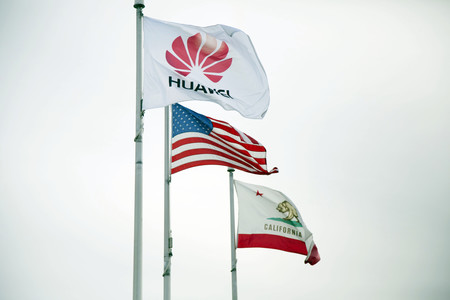 Ahora sí, Huawei va a por todas en Estados Unidos, hogar de Apple, de la mano de las operadoras