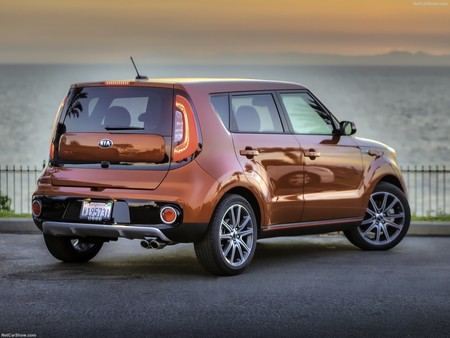 Kia Soul Turbo 2017 1600 07