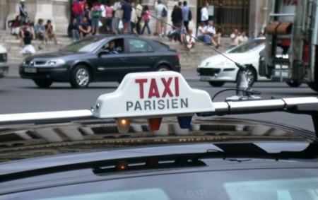 Los usuarios de Uber o LeCab ya no tendrán que esperar '15 minutos' en Francia