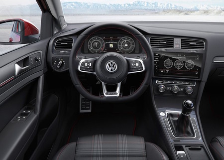 Volkswagen Golf 2017 1024 1c