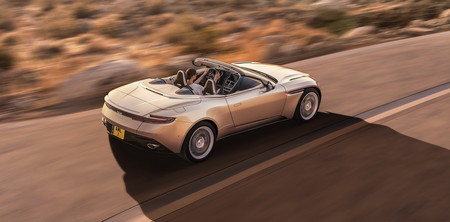 Aston Martin Db11 Volante 5
