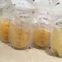 El color de la leche materna: no siempre es blanca