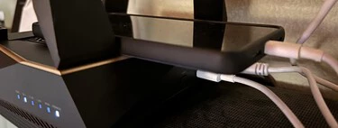 El puerto USB de tu router junto a un viejo móvil puede hacer maravillas para la conexión de tu casa