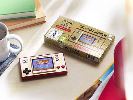 Regresa a los ochenta por menos de 40 euros con esta Nintendo Game & Watch Super Mario Bros en oferta en el outlet de MediaMarkt
