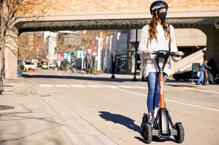 La DGT se pone seria y obligará a los propietarios de patinetes eléctricos a tener un certificado de circulación