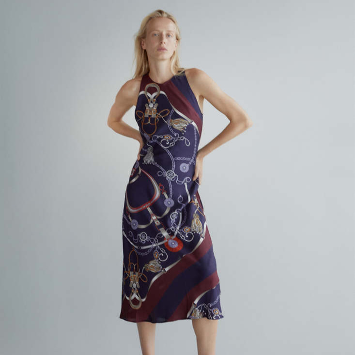 Vestido halter estampado cadenas