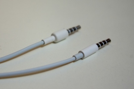 Apple introduce pequeños cambios en sus cascos "in-ear"