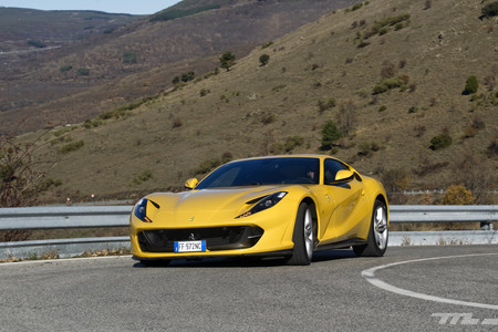 Ferrari 812 Superfast Motorpasion Prueba