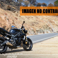 Cuidado naked intermedias, aquí viene la futura Triumph Street Triple 800