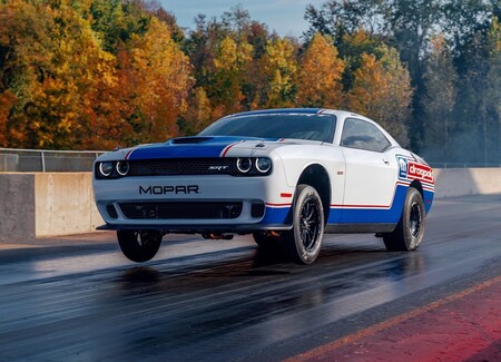 Dodge sabe que los V8 desaparecerán, pero promete que sus muscle-cars electrificados serán más emocionantes