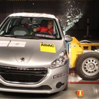 Al Peugeot 208 y al KIA Picanto no les fue muy bien en la prueba de choque de Latin NCAP