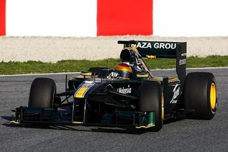 f1_lotus-con-fairuz-fauzy-van-a-su-ritmo.jpg