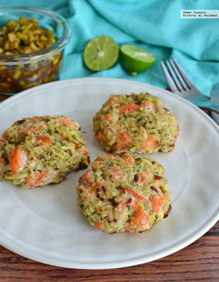 Tortitas de salmón y arroz integral. Receta saludable