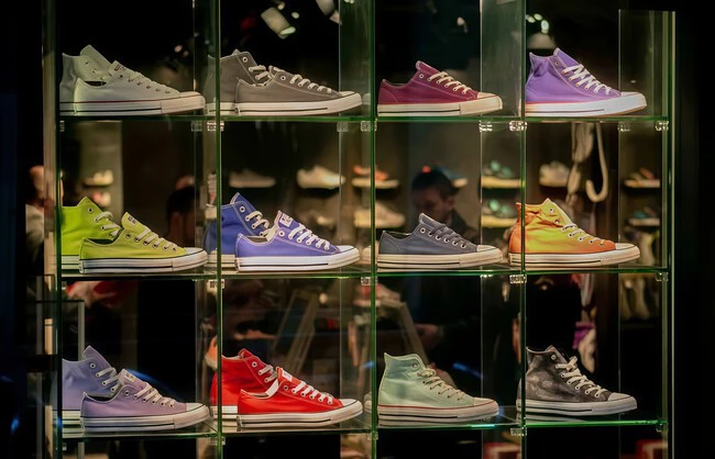 Converse01