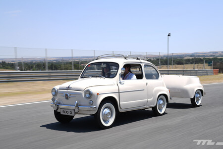 Seat 600 D Descapotable Con Remolque