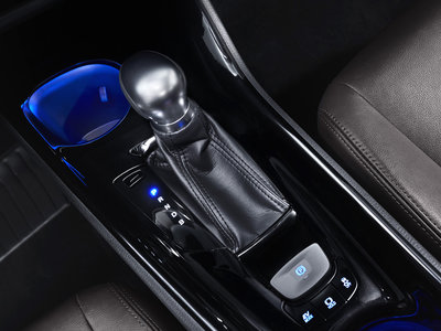 Las cinco razones de los puristas del cambio de marchas automático que los del  manual no entienden