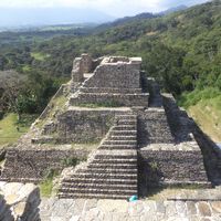 Si la pregunta es cómo proteger una antigua ciudad maya, México acaba de dar la respuesta en Toniná: expropiando