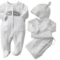 Primera puesta, ¿qué ropa es la más adecuada para un recién nacido?