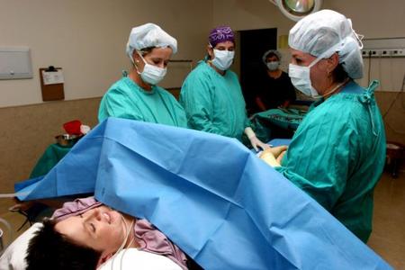 ¿Cómo fue tu recuperación tras la cesárea? La pregunta de la semana
