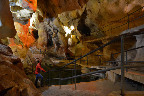 Descubriendo la maravillosa Cueva del Tesoro, única gruta marina visitable en Europa 