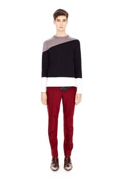 Balenciaga presenta una Primavera-Verano 2012 bastante estructurada